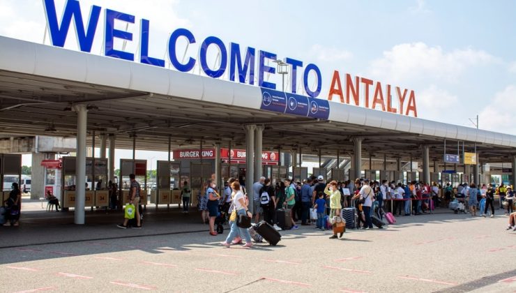 Antalya Havalimanı'nda dün 2024'ün rekoru kırıldı