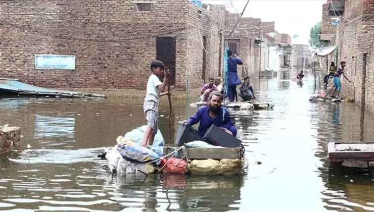 Pakistan’da muson yağışlarının bilançosu ağırlaşıyor: 260 ölü